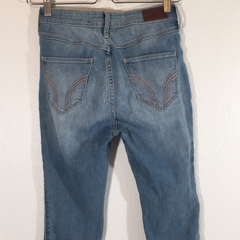 Hollister Ultra High Rise Stretch Skinny Denim - Picture 5 of 7